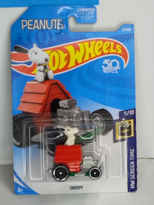 Hot Wheels #025 Screen Time PEANUTS #5 Snoopy PRICE STICKER BOTTOM (Loc K)