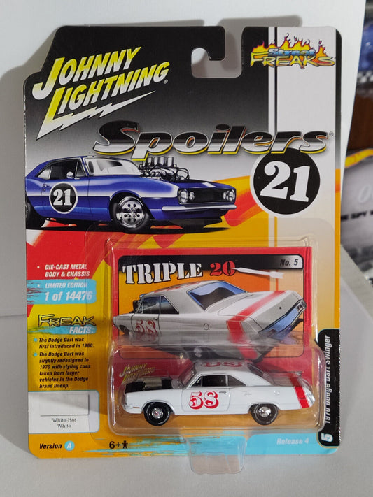 Johnny Lightning Spoilers Series 1970 Dodge Dart Swinger CORNER BENT/CREASED