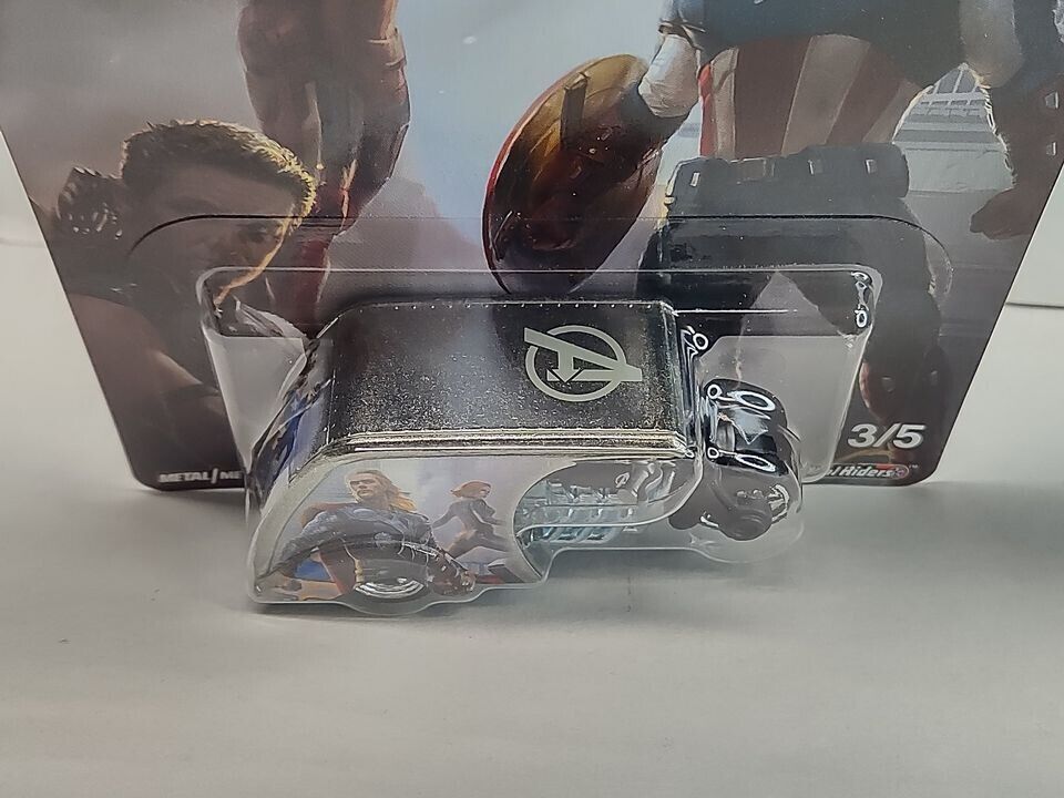 Hot Wheels FKY36 Marvel Studios Series #3 Avengers 3D-Livery (Box-1)