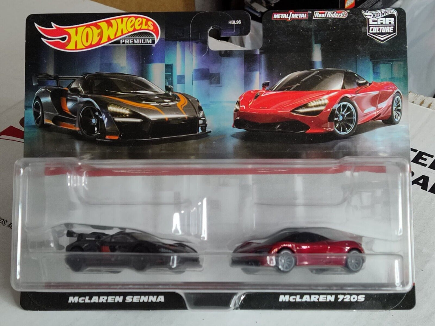 Hot Wheels HFF97 2 Pak Premium Target Exclusive McLaren Senna/McLaren 720S