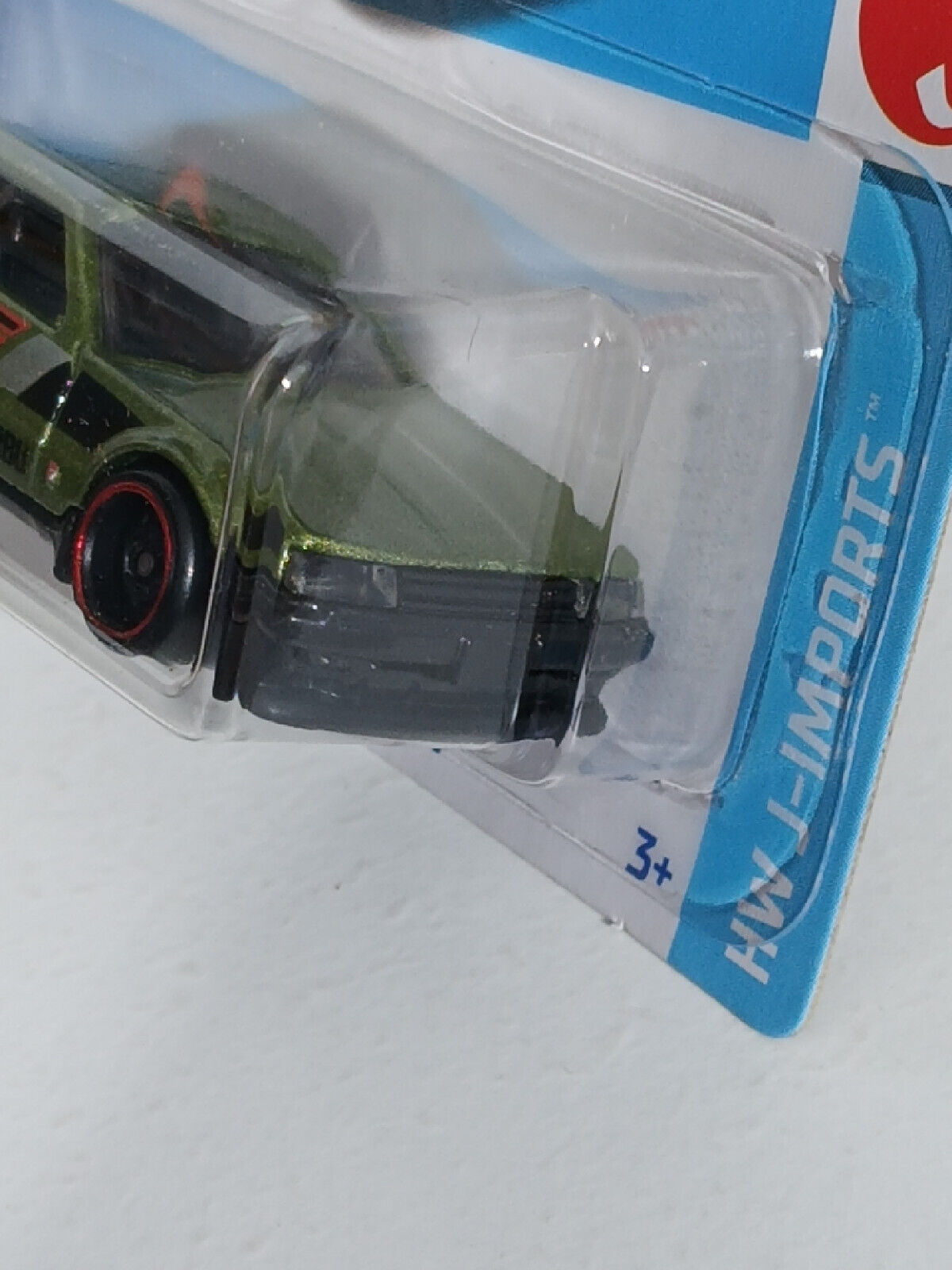 Hot Wheels #044 J-Imports Series #1 Nissan Skyline RS (KDR30) EDGES RUFFLED