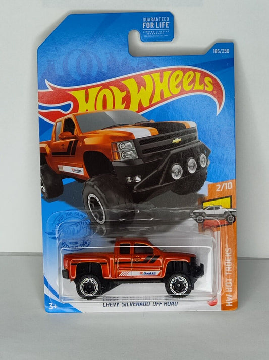 Hot Wheels #185 Mai Hot Trucks Series #2 Chevy Silverado OffRoad LOW CORNER BENT