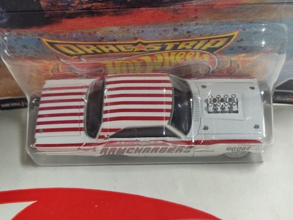 Hot Wheels HCK24 Drag Strip Series #1 '65 Dodge Coronet BENT CRNER (Box 12)