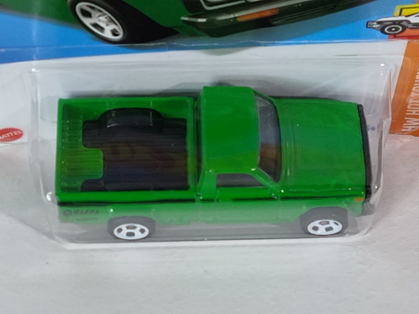 Hot Wheels #024 Hot Trucks Series #2 Mazda REPU RH TIP CREASED (Loc U)