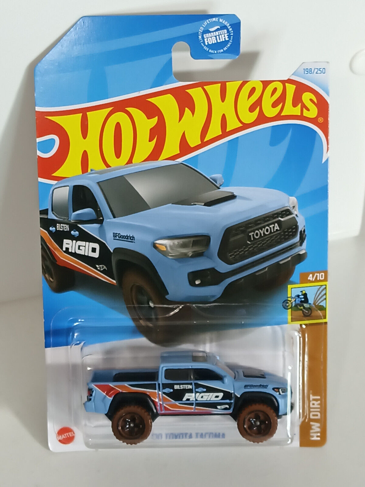 Hot Wheels #198 Dirt Series #4 '20 Toyota Tacoma  (Loc B)