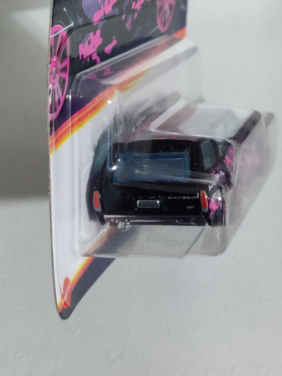 Hot Wheels #HRW68 Neon Speeders Series #2 Datsun 510 Wagon (Loc K)