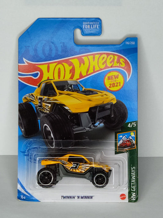 Hot Wheels #116 Mainline Getaways Series #4 Twinning N Winnin CORNER BENT/CREASE