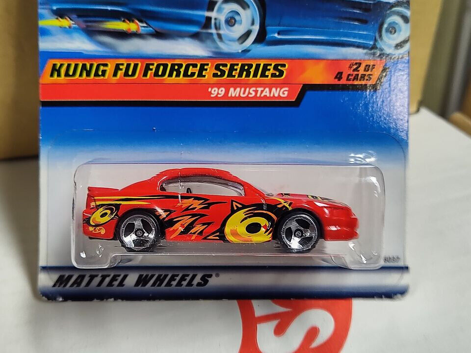 Hot Wheels 2000 #034 Kung Fu Force Series #2 '99 Mustang CREASED BADLY(Loc B)