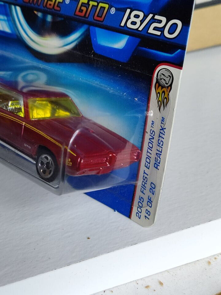 Hot Wheels 2005 #018 First Editions #18 '69 Pontiac GTO SMALL CREASE (Loc A)