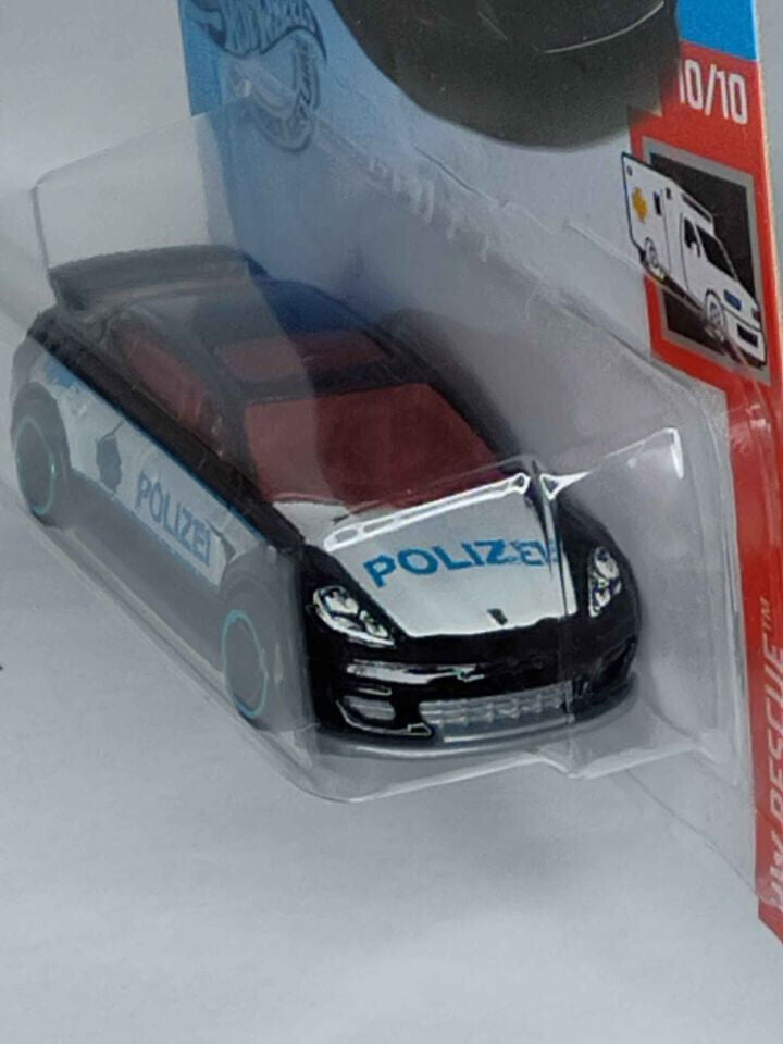 Hot Wheels #100 Rescue Series #10 Porsche Panamera (Box R)