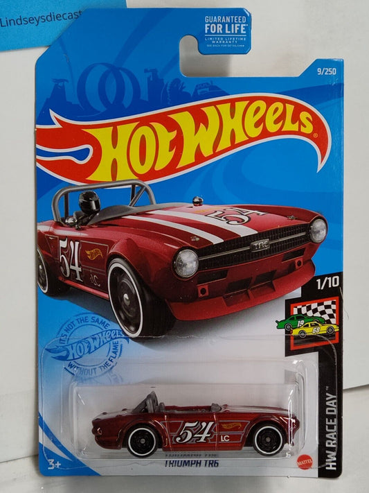 Hot Wheels #009 Mainline Race Day Series #1  Triumph TR6