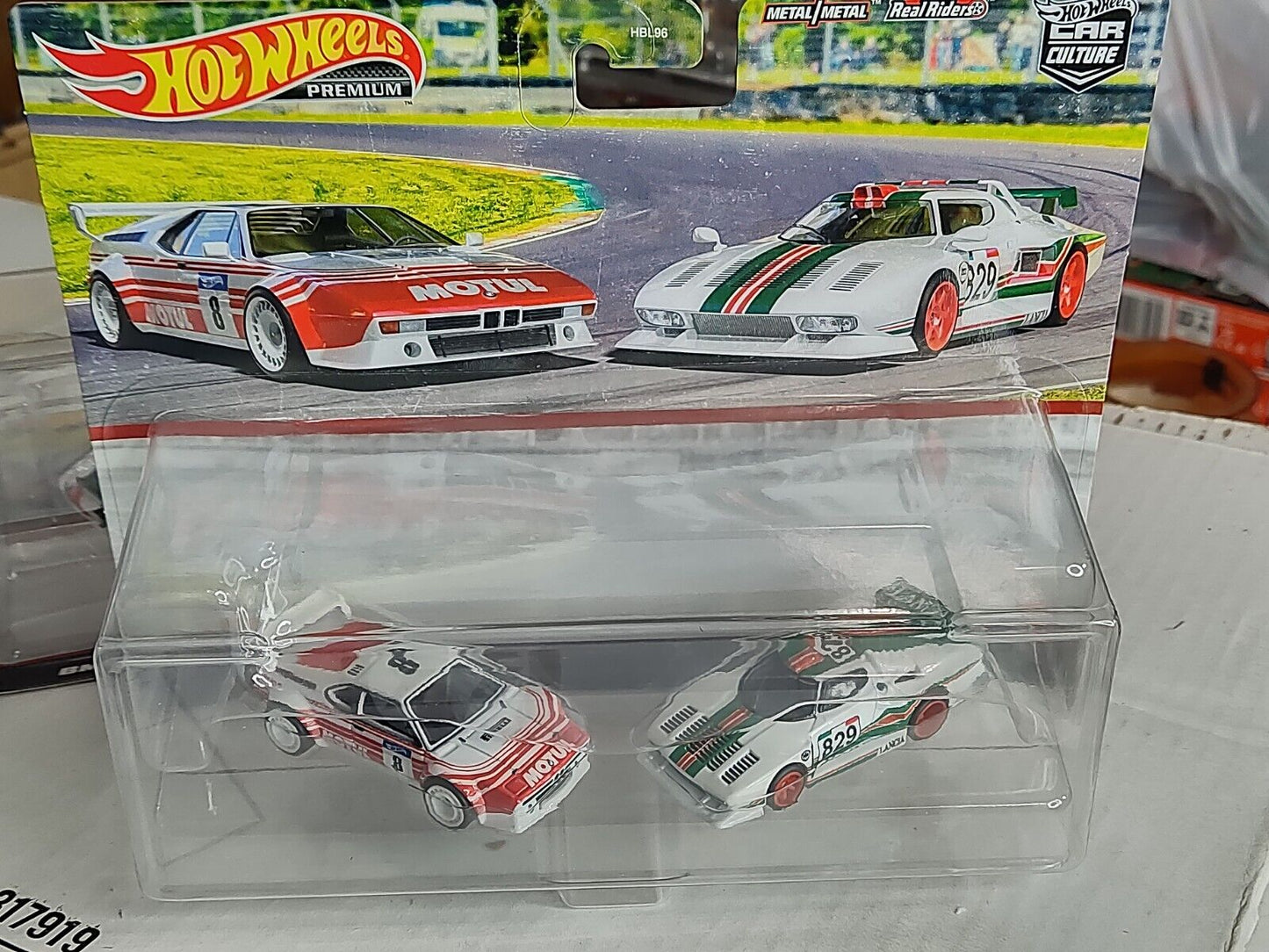 Hot Wheels HFF30  2 Pak Premium BMW M1 ProCar and Lancia Stratos Group 5 (LocZ)