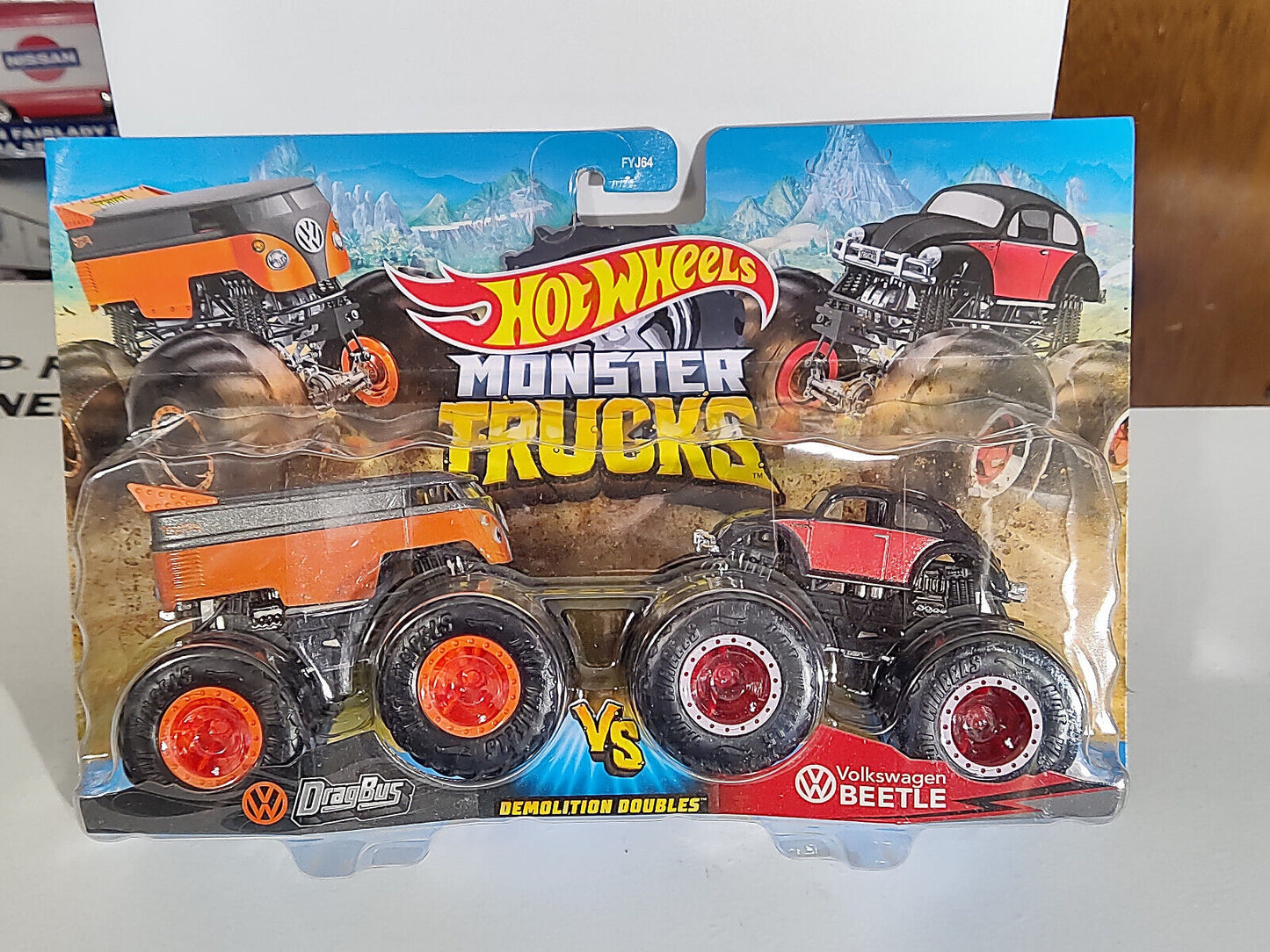 Hot Wheels HDG14 Monster Truck 2 Pak Edition VW Bus/VW Beetle 1:64 Scale