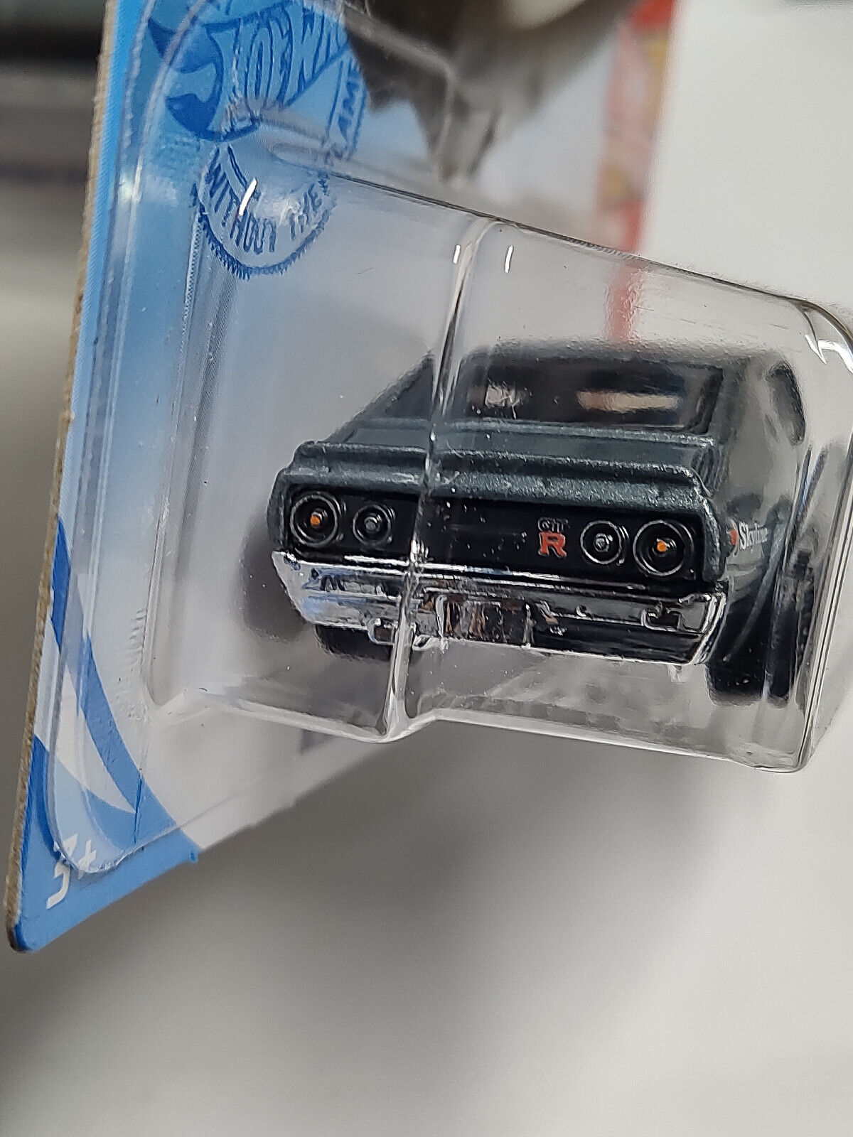 Hot Wheels #180 Then and Now Series #9 Nissan Skyline 2000 GT-R