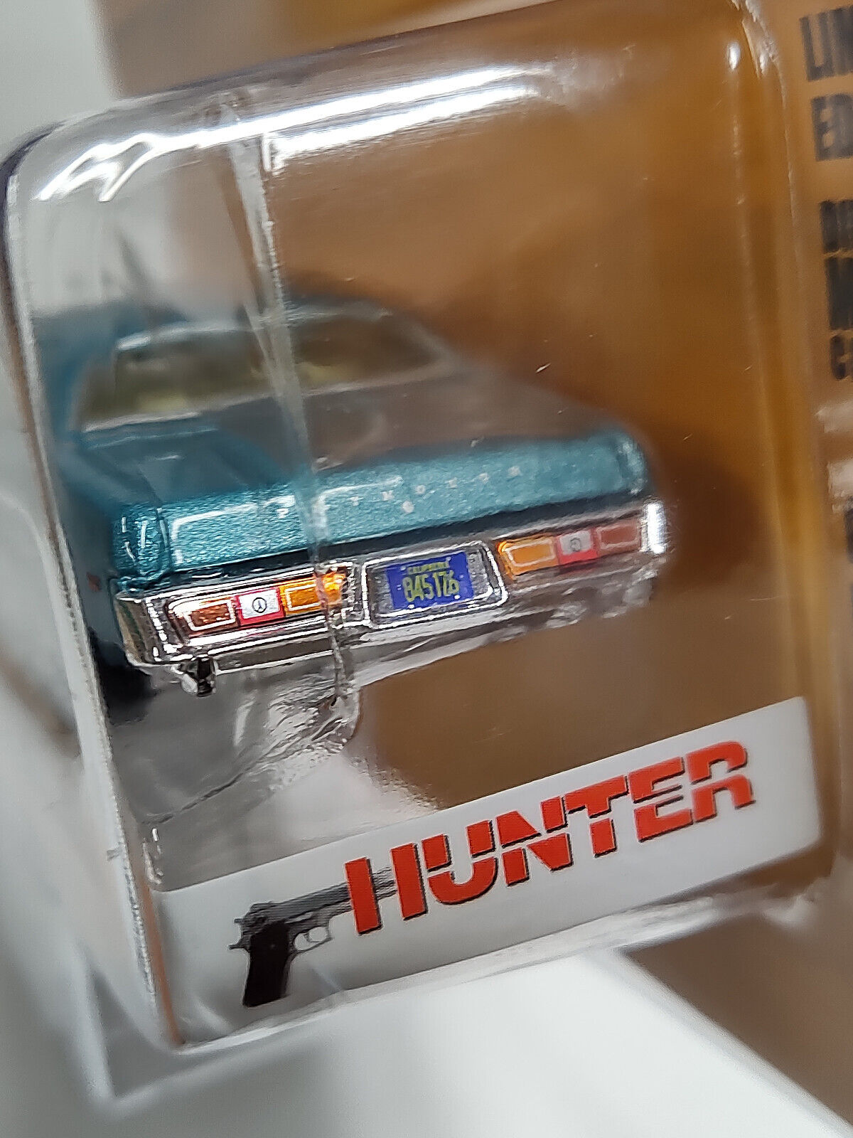 Greenlight HUNTER Series 1977 Plymouth Fury 1:64 Scale