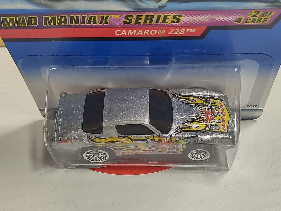 Hot Wheels 2000 #018 Mad Maniax Series #2 Camaro Z28 (Loc-A)