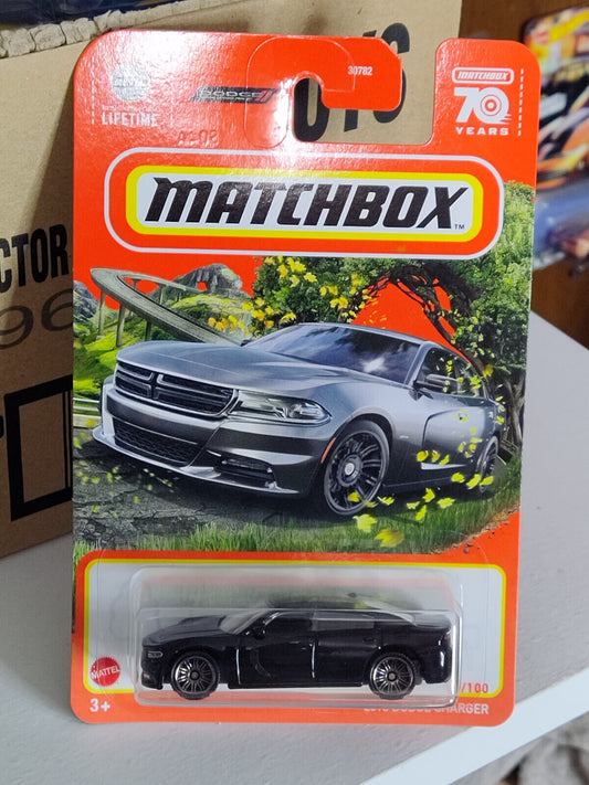 Matchbox #013 2018 Dodge Charger   (Loc L)