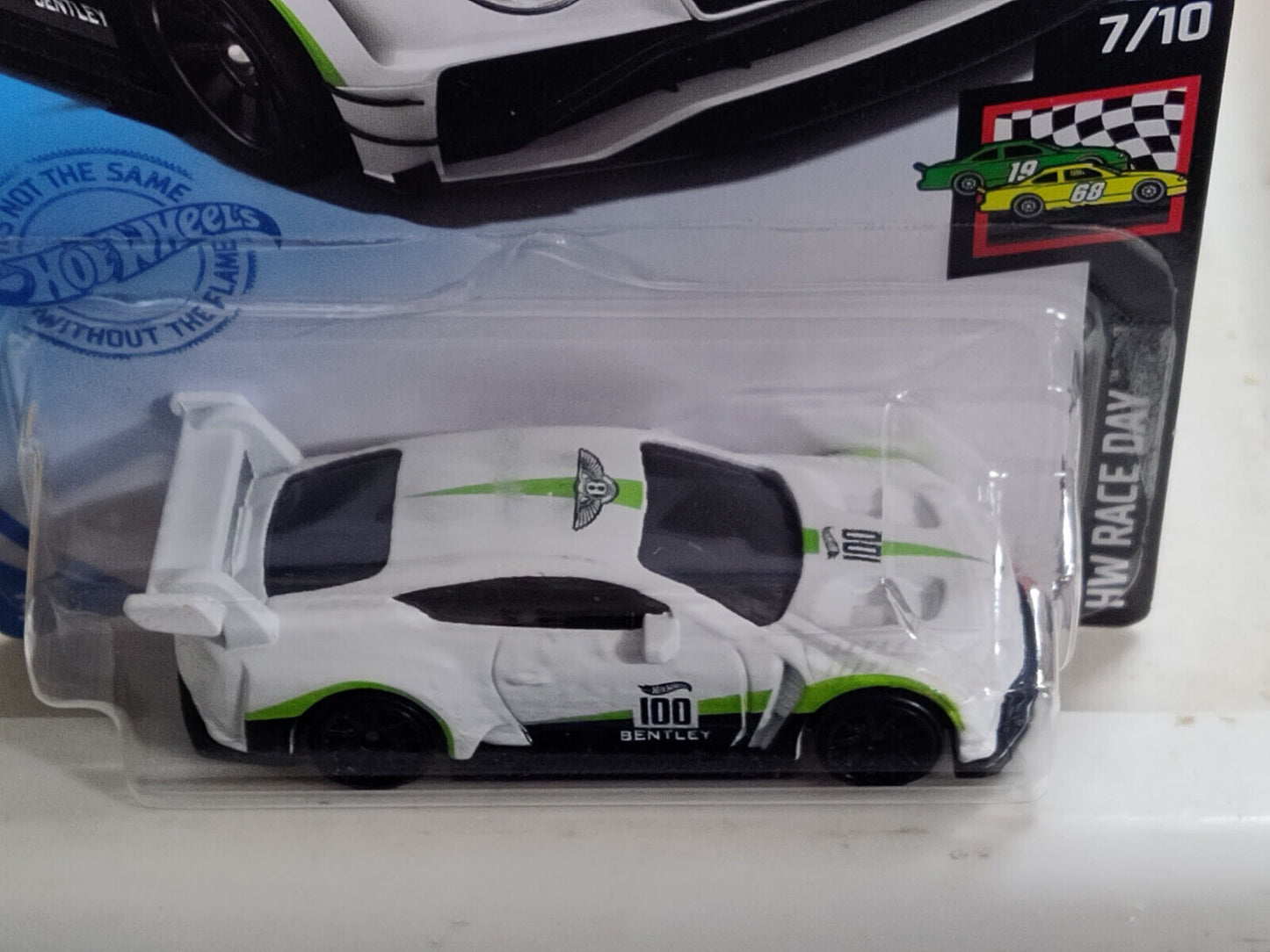 Hot Wheels #133 Mainline Race Day Series 2018 Bentley Contental GT3 (Loc I)