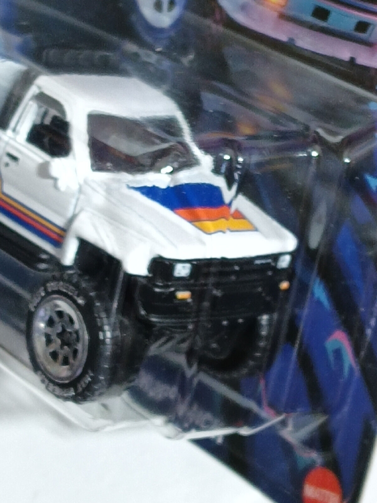 Hot Wheels #HRR98 Tubular Trucks Series #4 1987 Toyota Pickup Truck CORNERS CREA