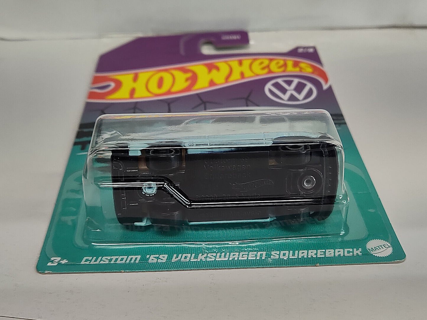 Hot Wheels #HDH41  Volkswagen Series #2 Custom '69 Volkswagen Squareback (Wal 3)