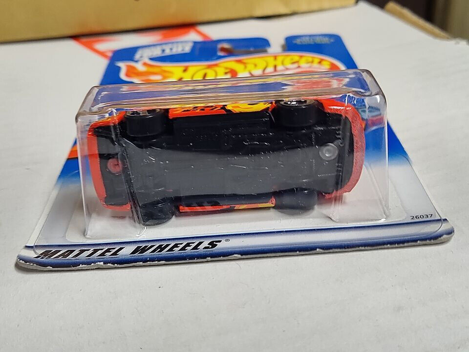 Hot Wheels 2000 #034 Kung Fu Force Series #2 '99 Mustang CREASED BADLY(Loc B)