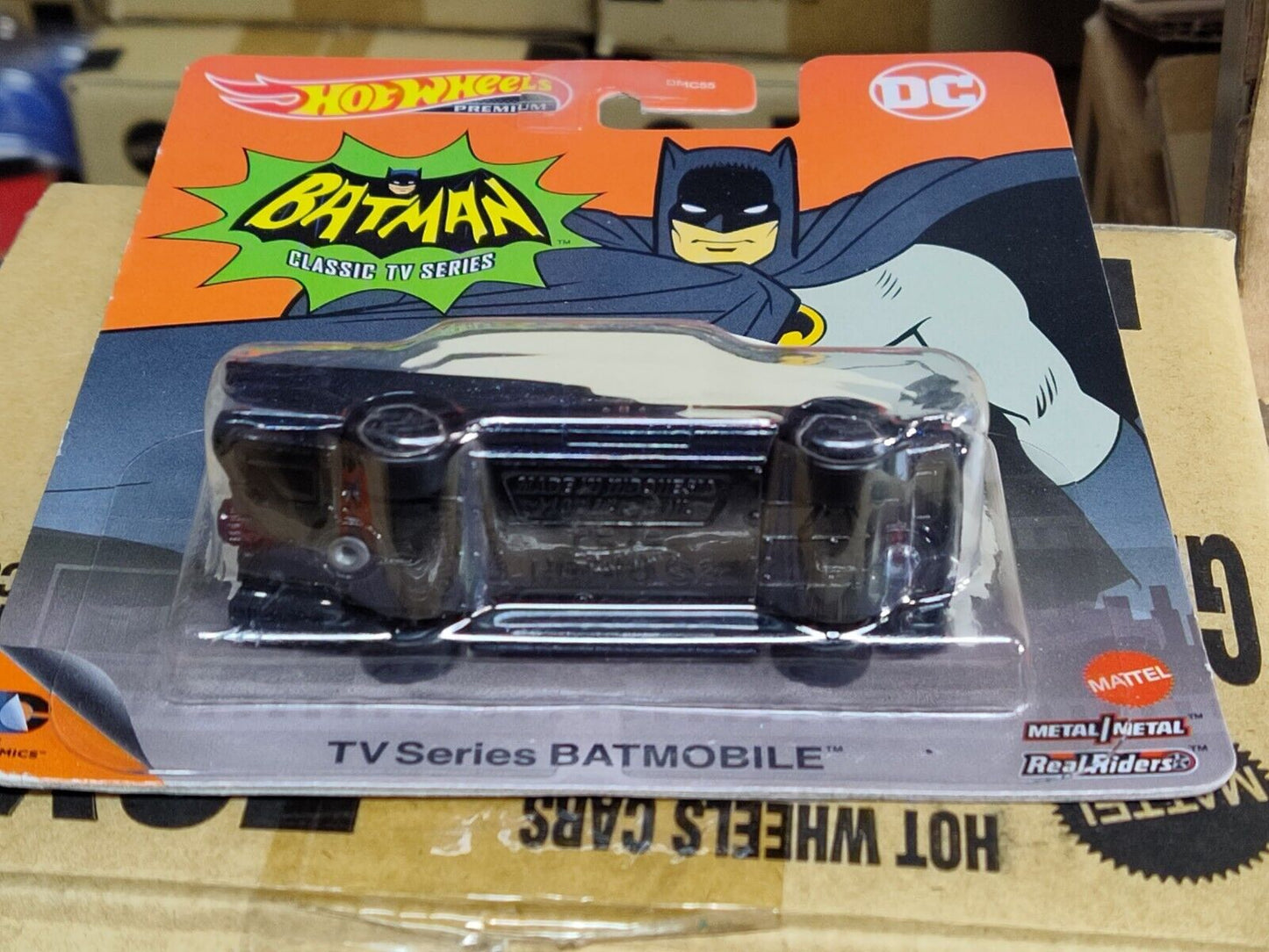 Hot Wheels HCP10 Batman Series TV Batmobile BLISTER CRACKED/RUFFED EDGES(Box 37)