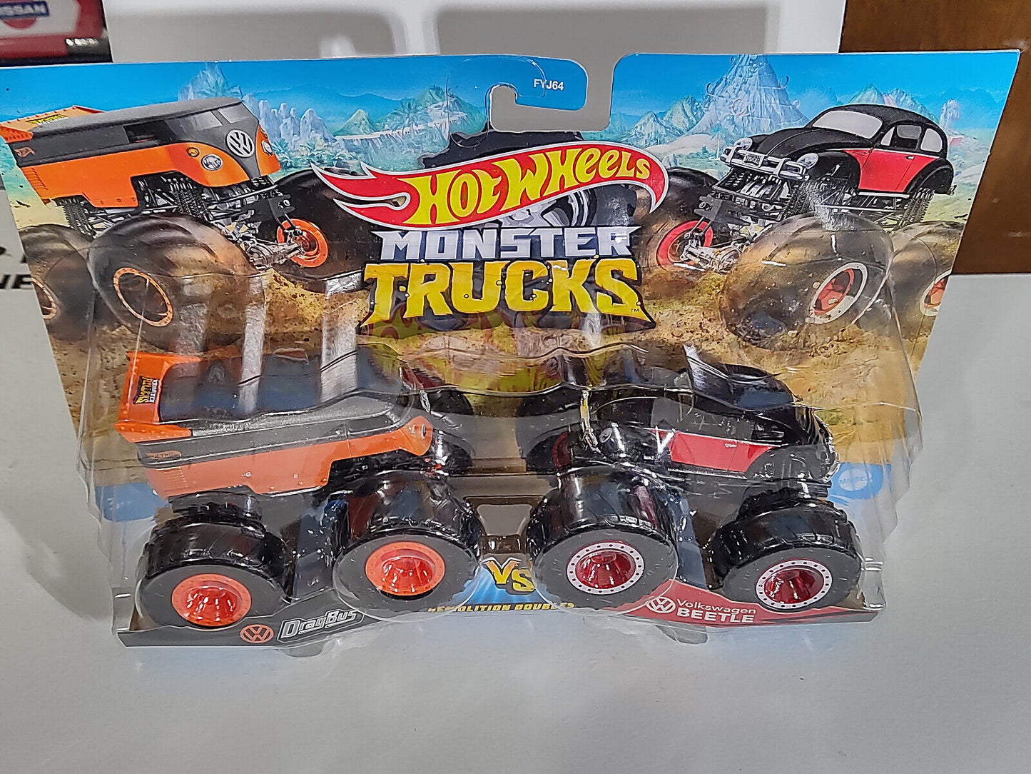 Hot Wheels HDG14 Monster Truck 2 Pak Edition VW Bus/VW Beetle 1:64 Scale