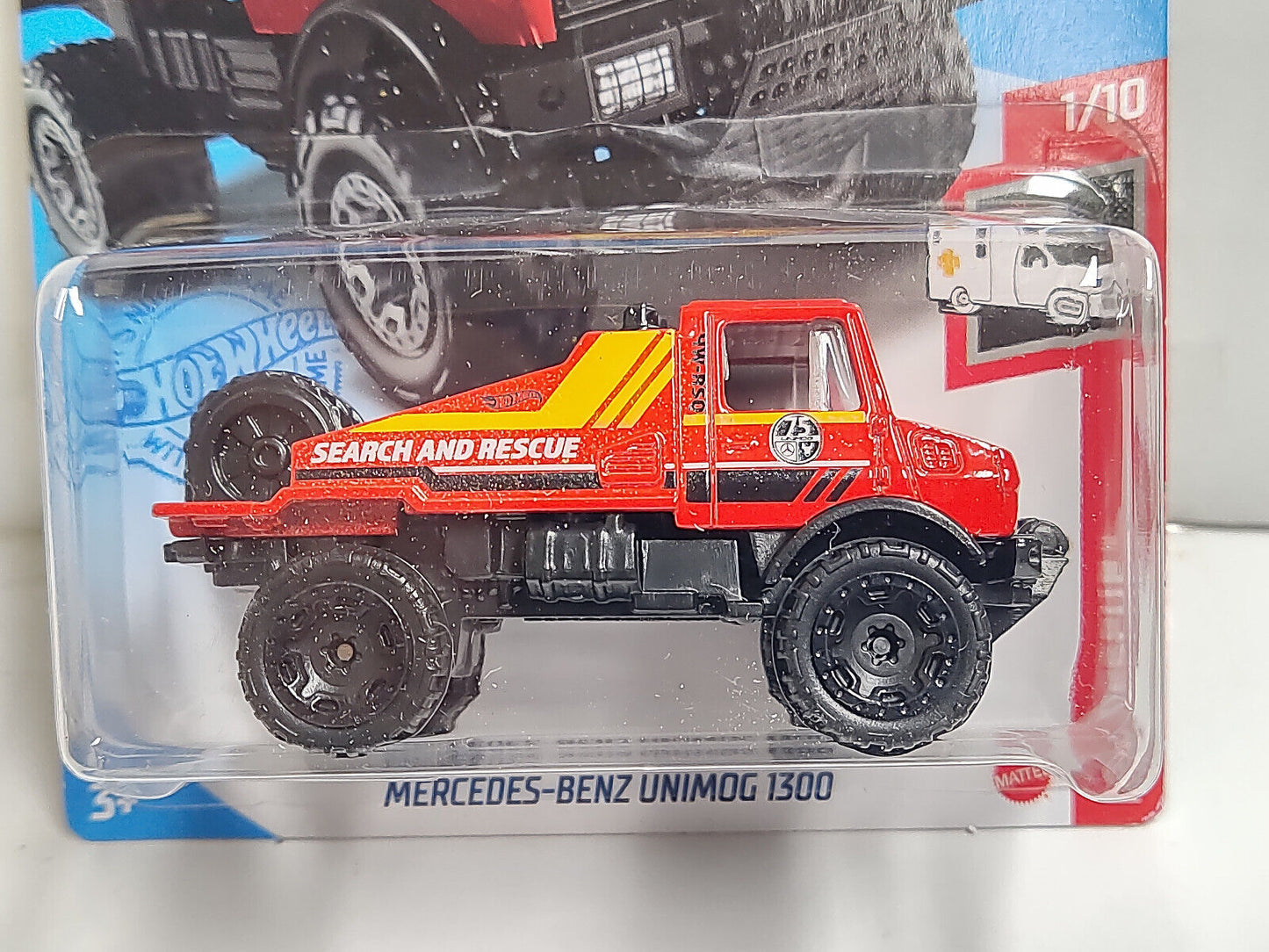 Hot Wheels #188 Mainline Rescue Series #1 Mercedes Benz Unimog 1300 Red