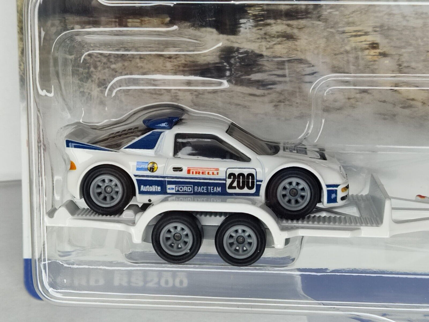 Hot Wheels Team Transport Series #33 Ford RS200 and Rally Van CORNER CREASED