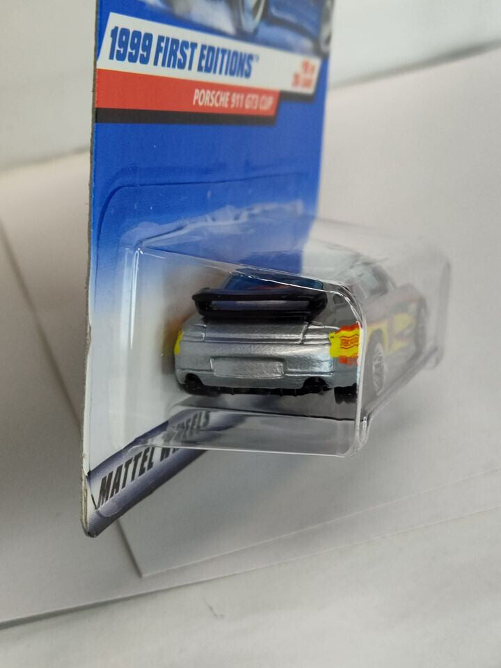 Hot Wheels 1999 First Editions #10 Porsche 911 GT3 Cup BLIST NOT ATTACH C(Box J)