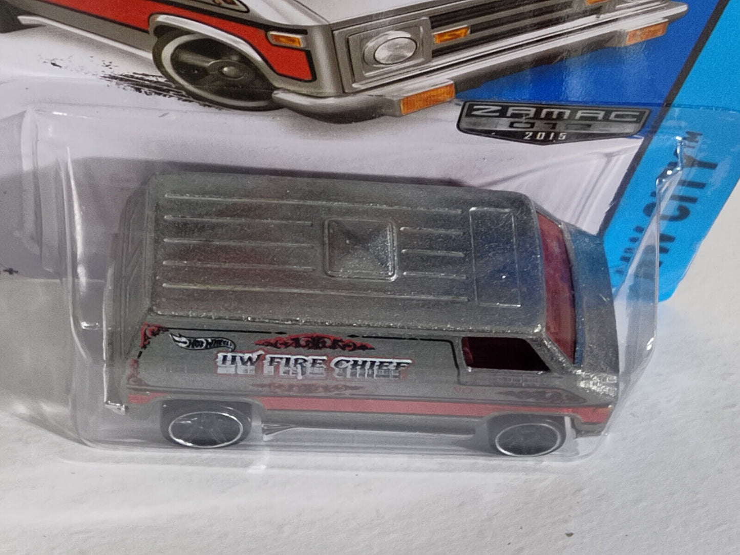 Hot Wheels 2015 City Series Super Van  ZAMAC  CARD CREASED/BENT (Loc F)