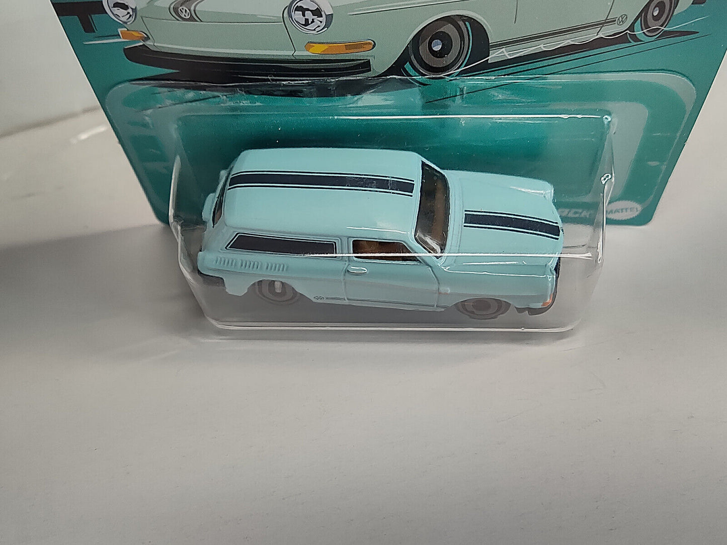 Hot Wheels #HDH41  Volkswagen Series #2 Custom '69 Volkswagen Squareback (Wal 3)