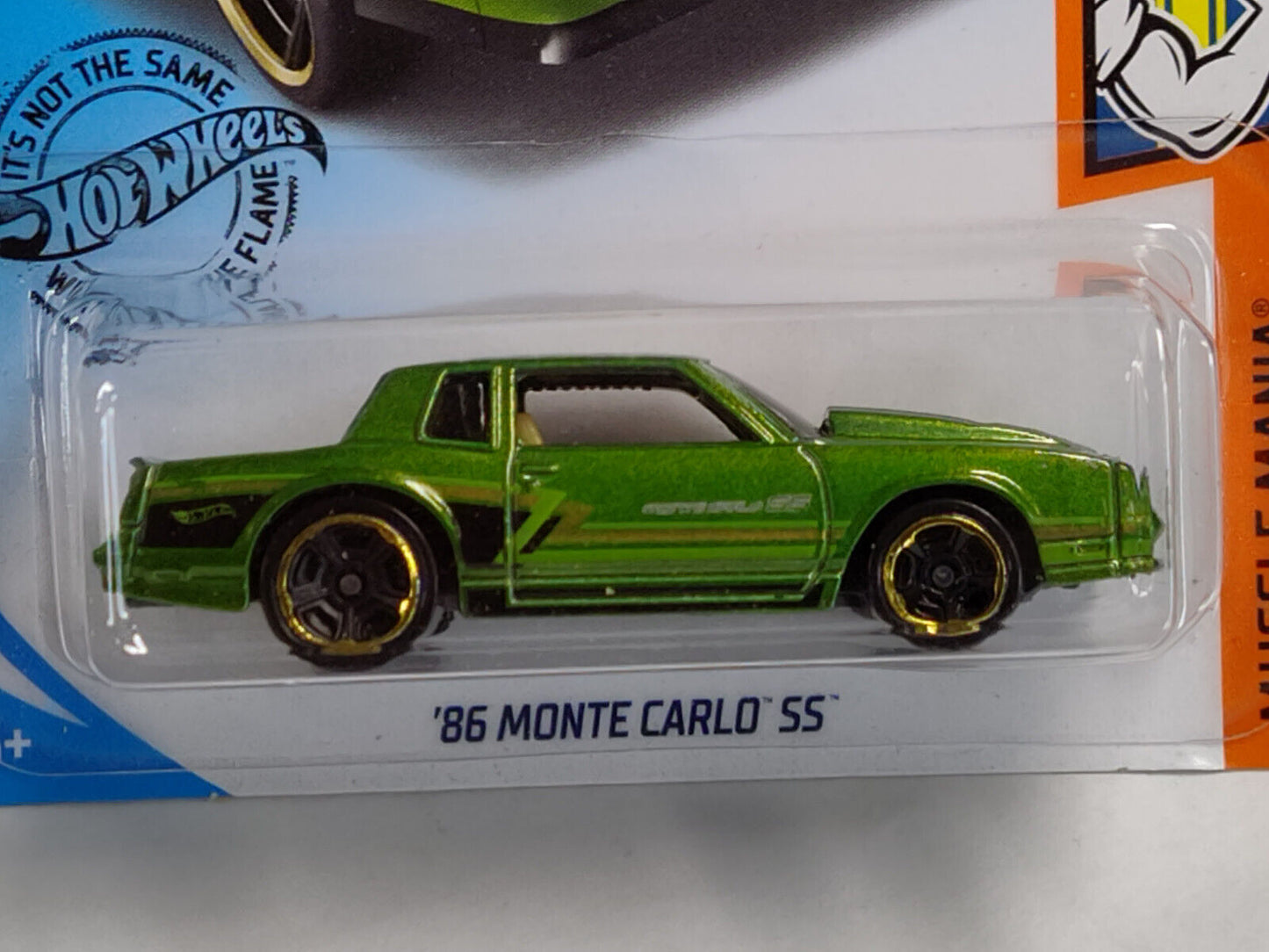 Hot Wheels #196 Muscle Mania Series #6 '86 Monte Carlo SS CARD BENT/BLISTER DEN