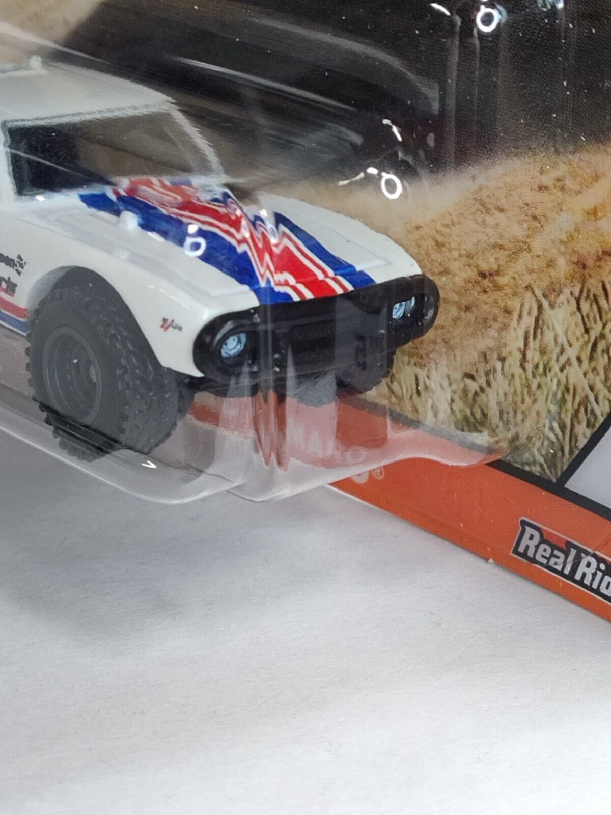 Hot Wheels GJP89 Wild Terrain Series #3 '67 Off Road Camaro (Box 37)