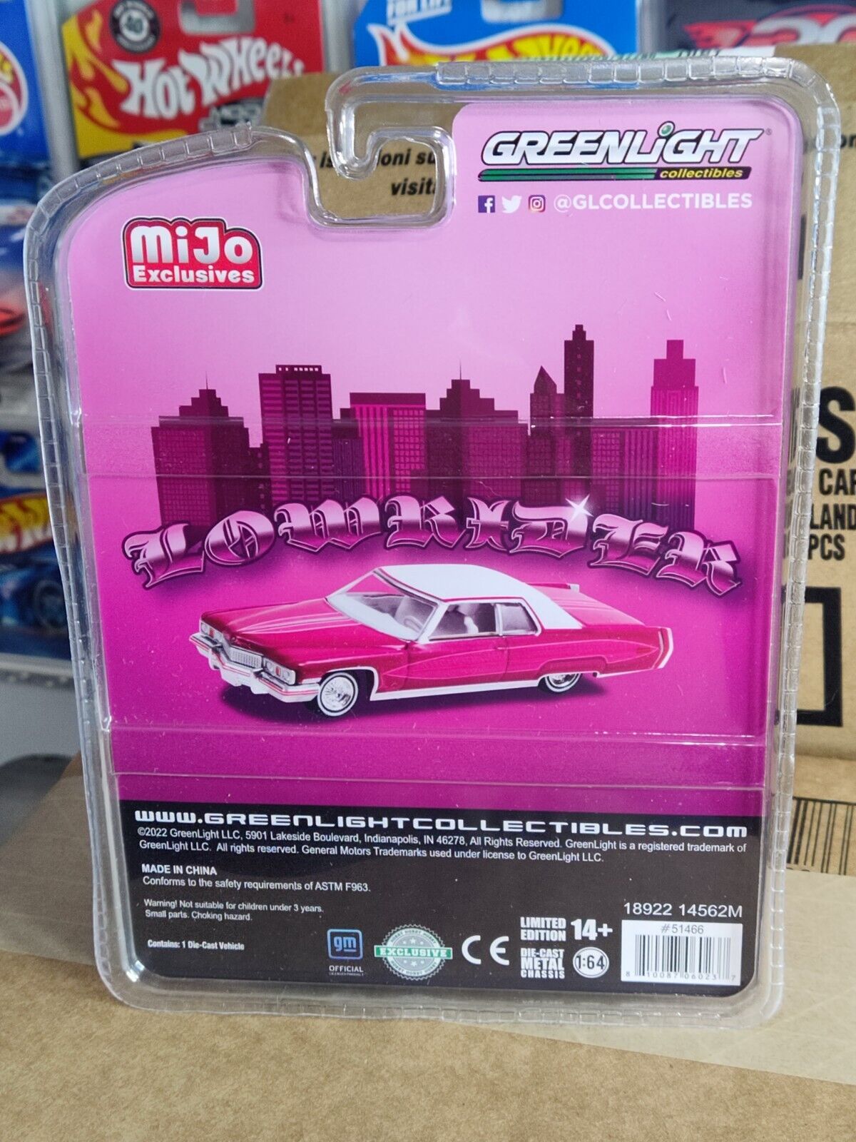 Greenlight MiJo Exclusive LOWRIDERS Series 1973 Cadillac Coupe Deville CHASE