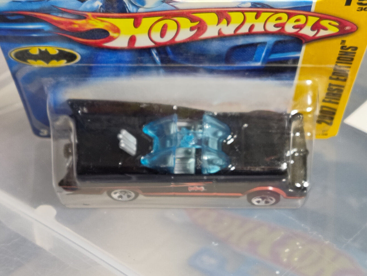 Hot Wheels 2007 First Editions #015 TV Series Batmobile Short Card CARD CREA(L-P