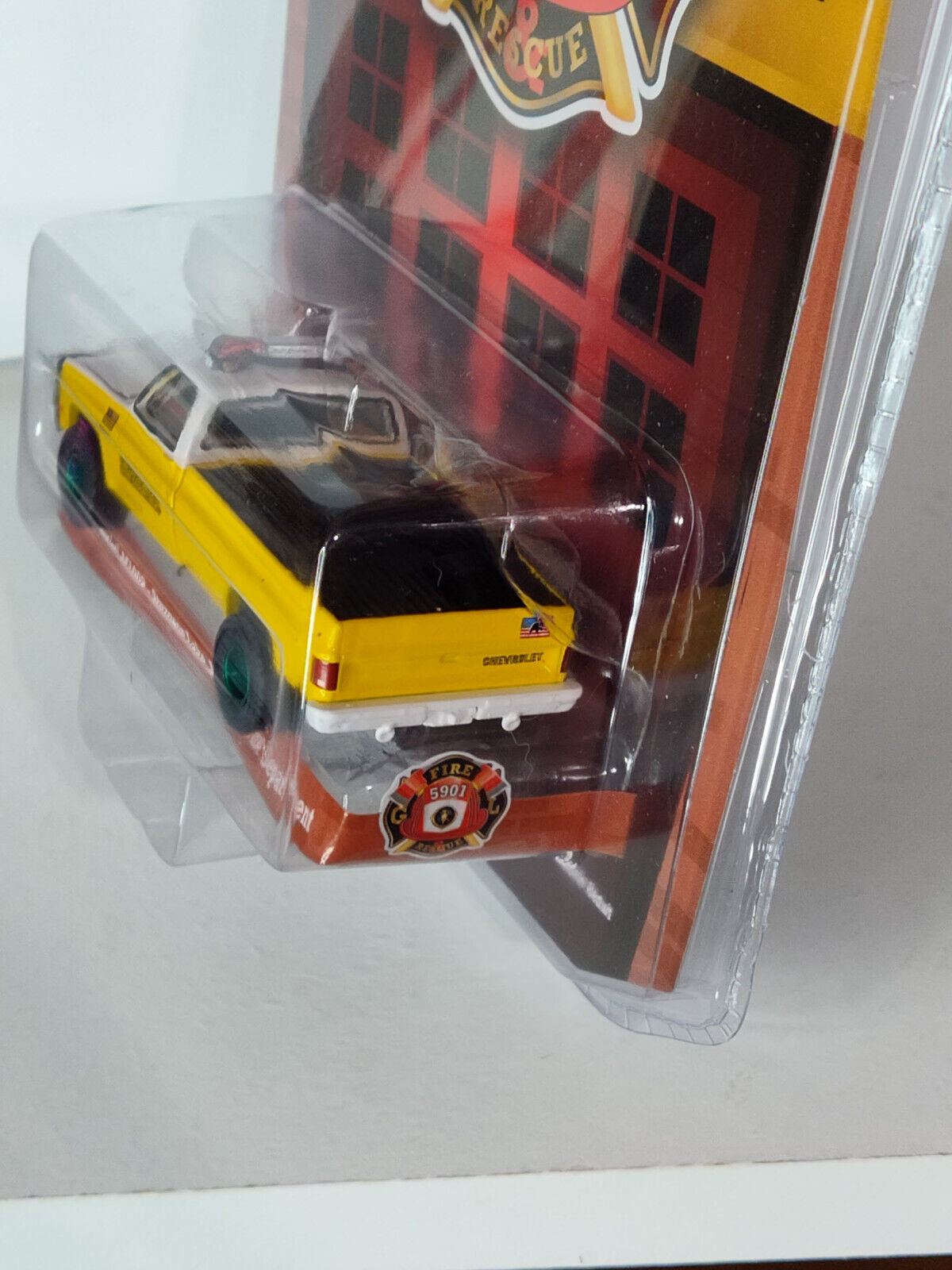 Greenlight Fire and Rescue Series 1987 Chevrolet M1008 Green Machine CHASE