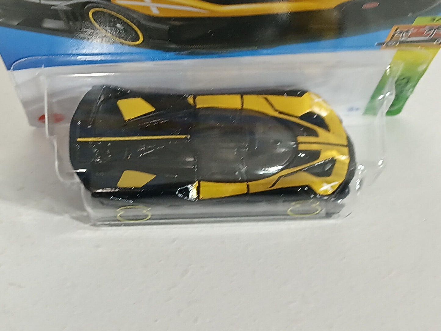 Hot Wheels #185 Exotics Series #3 Bugatti Bolide  (Loc B)