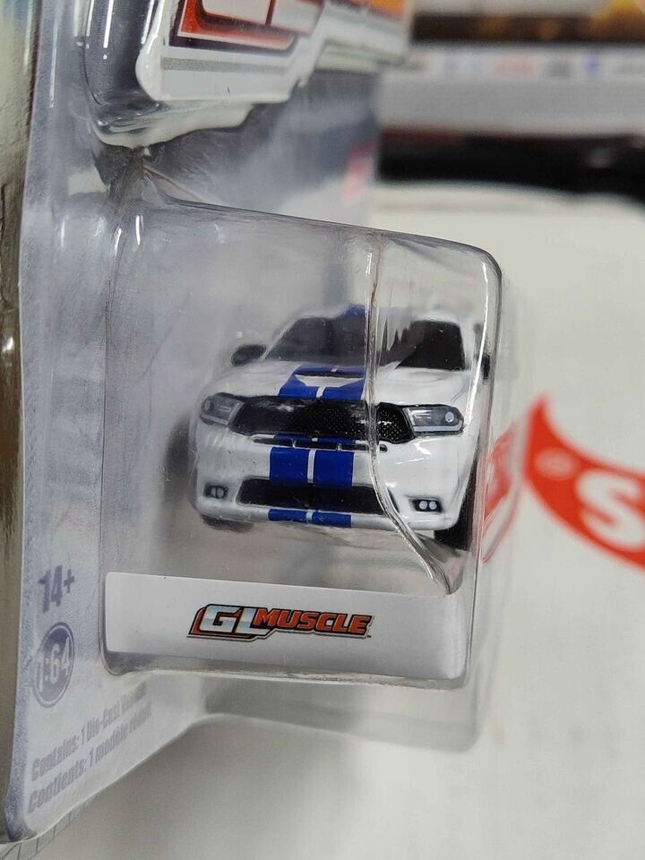 Greenlight GL Muscle Series 2019 Dodge Durango SRT CHASE GREEN MACHINE 1:64 WEAR