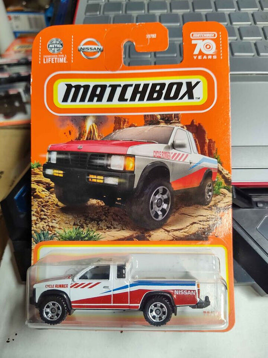 Matchbox #072 '95 Nissan Hardbody (D21) CORNER BENT (Loc-L)