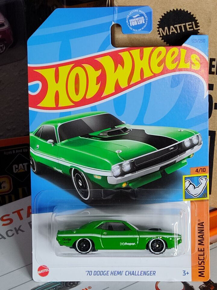 Hot Wheels #123 Muscle Mania Series #4 '70 Dodge HEMI Challenger PGHK CREASED(O)