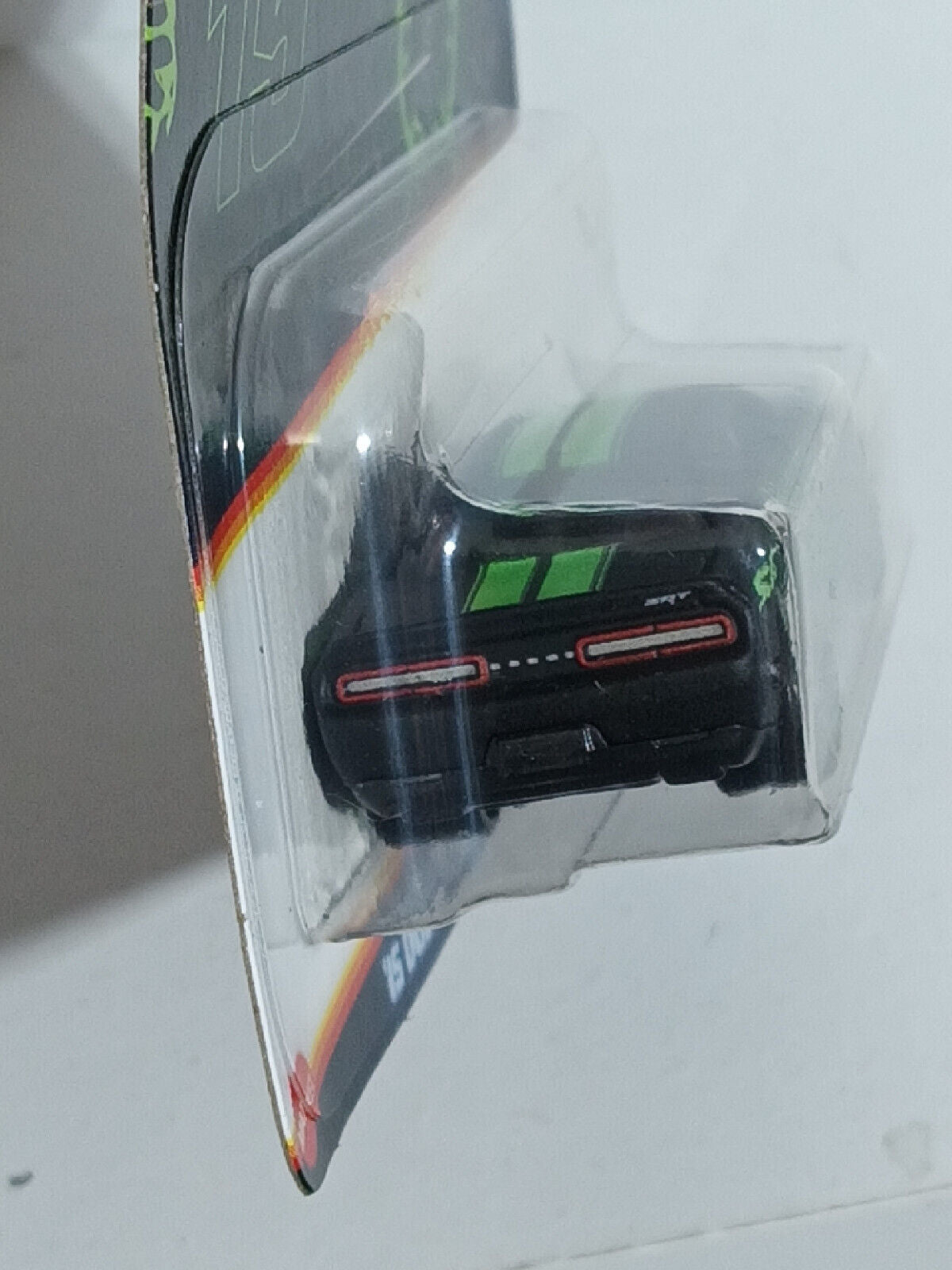 Hot Wheels #HRW80 Neon Speeders #6 '15 Dodge Challenger SRT Hellcat(Loc J)