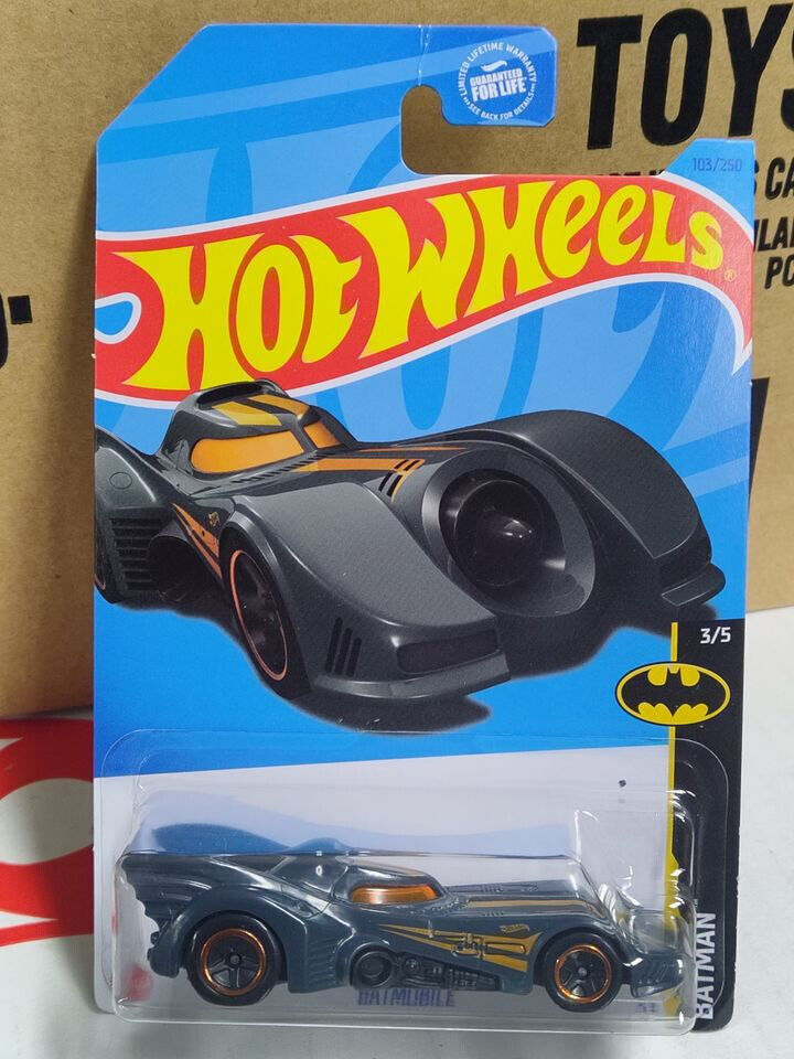 Hot Wheels #103 Batman Series #3 Batmobile PEGHOOK BENT/CREASED (Loc Q)