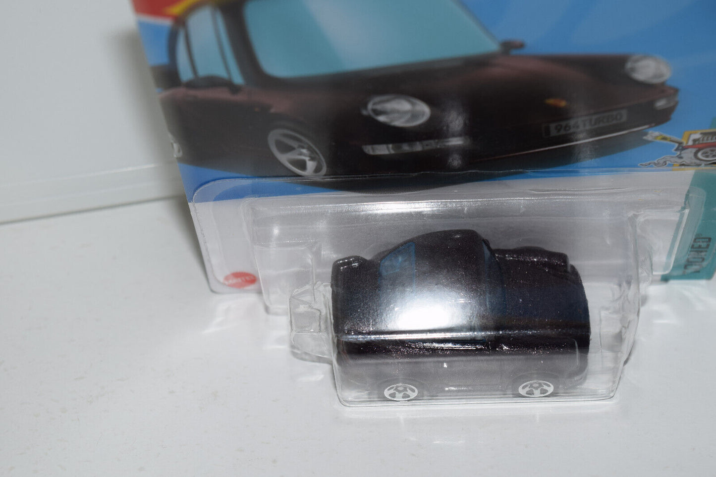 Hot Wheels #199 Tooned Series #2 Porsche 911 Turbo 3.6 (964)  (Loc B)