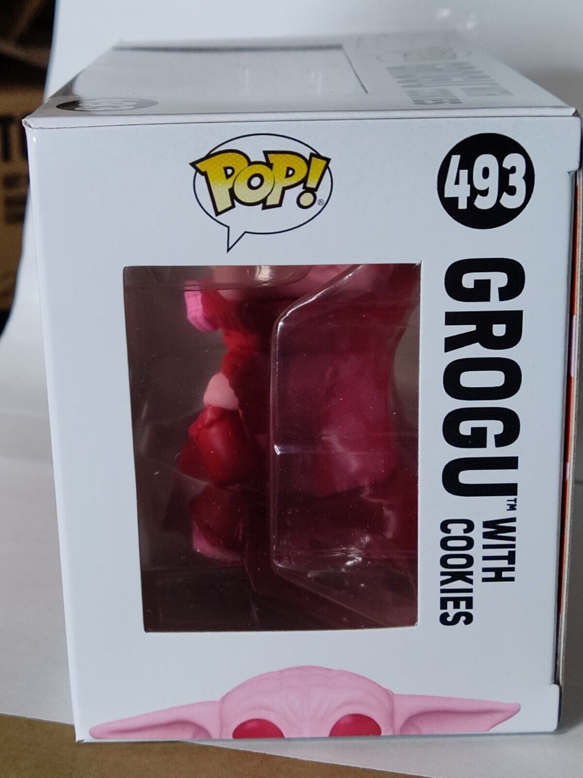 Funko Pop Valentine Edition Star Wars #493  Grogu With Cookie CORNER BENT ON FLA