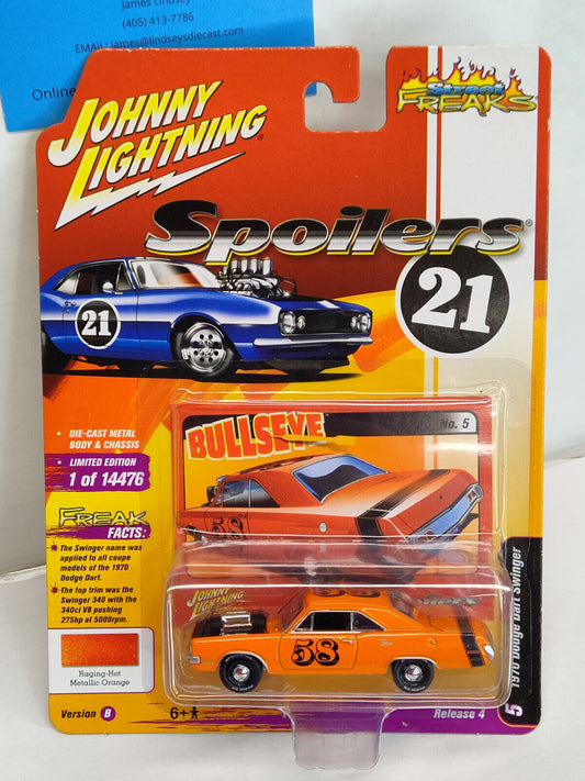 Johnny Lightning Spoliers 21 Series 1970 Dodge Dart Swinger