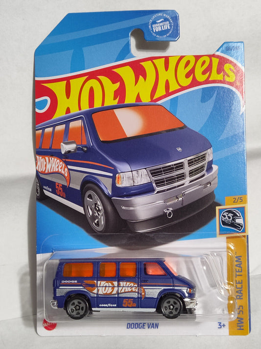 Hot Wheels #066 HW 55 Race Team Series #2 Dodge Van (Loc O)