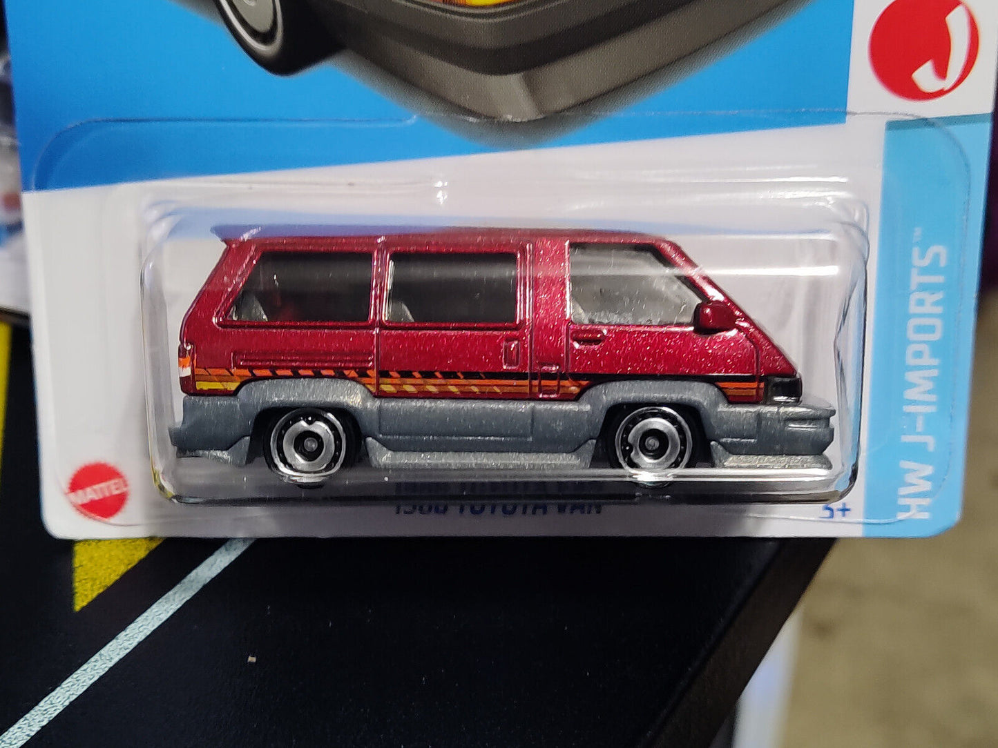 Hot Wheels #173 J-Imports Series #7 1986 Toyota Van(Loc R/Wall 2)