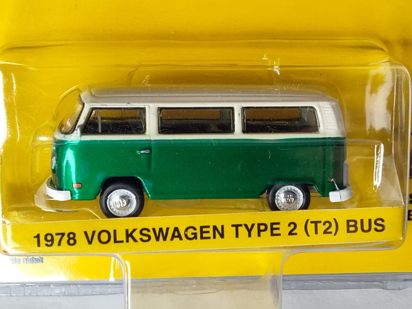 Greenlight Little Miss Sunshine 1978 Volkswagen Type 2(T2) Bus CHASE GREEN MACHI