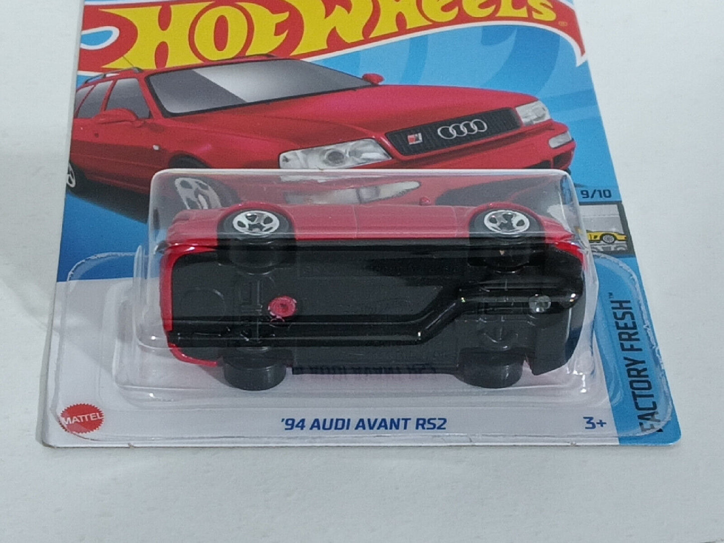 Hot Wheels #133 Factory Fresh Series #9 '94 Audi Avant RS2 BENT EDGES